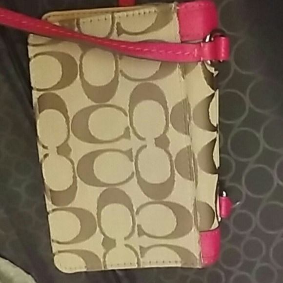 🍒NWOT COACH SIGNATURE - Picture 6 of 6